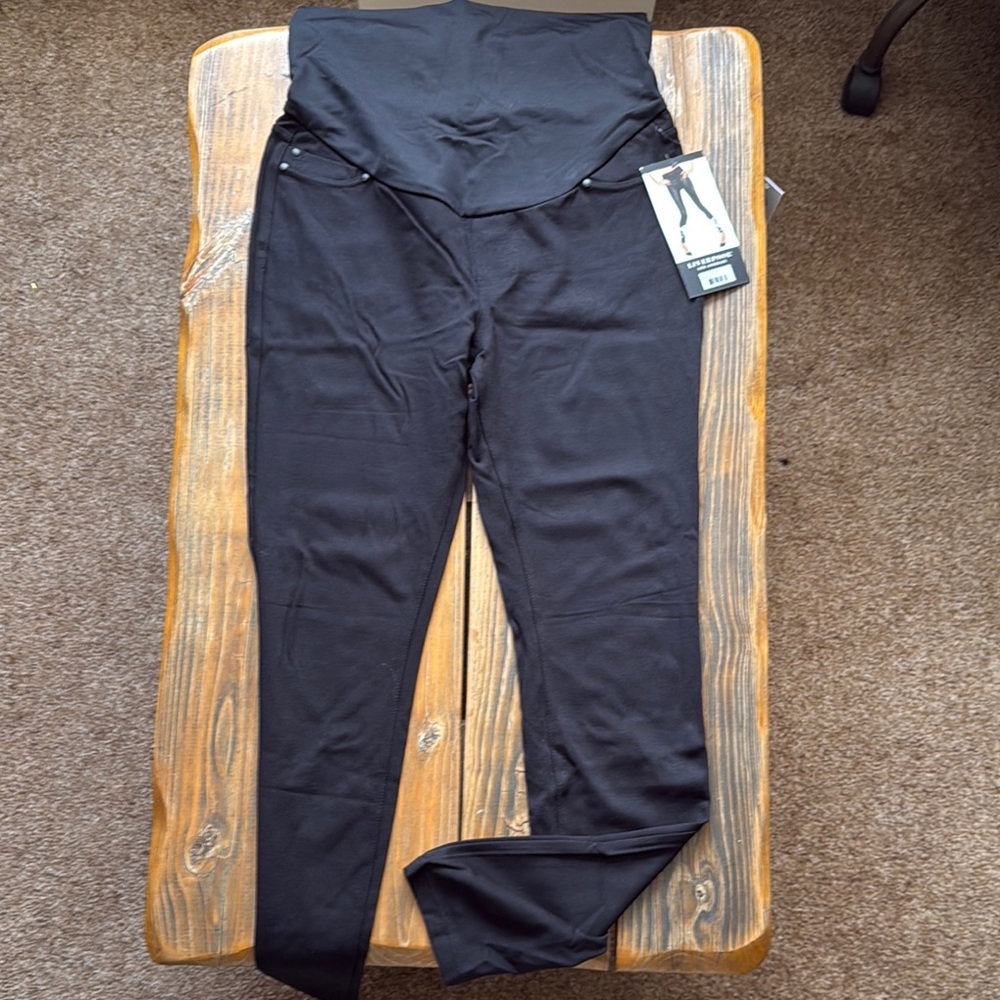 Liverpool Maternity Black Leggings size 28